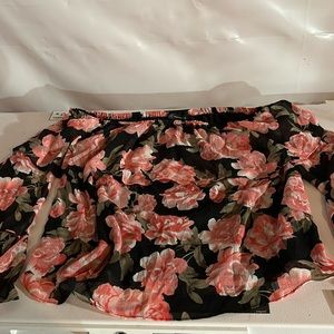 I.N.C. Floral print off the shoulder, bell sleeve crop top. Size medium